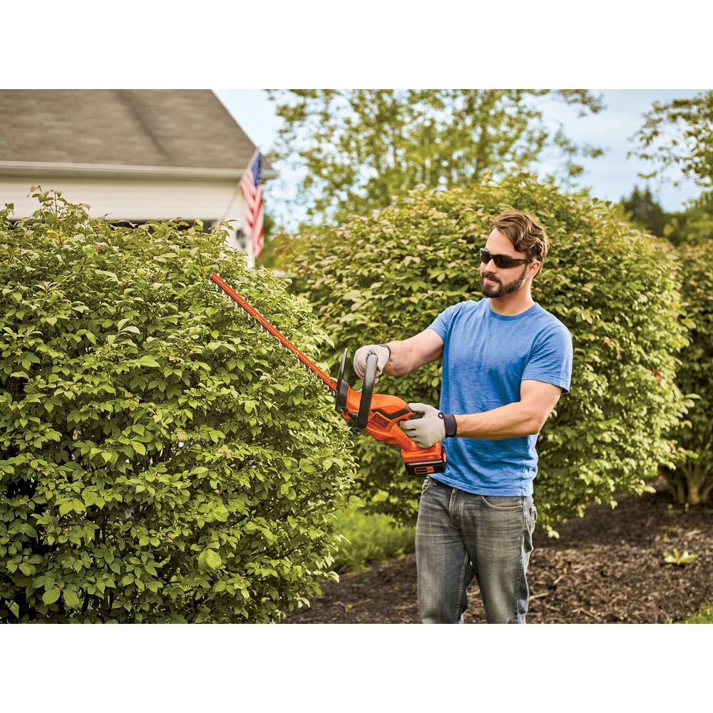 60V Max Powercut 24 In Cordless Hedge Trimmer