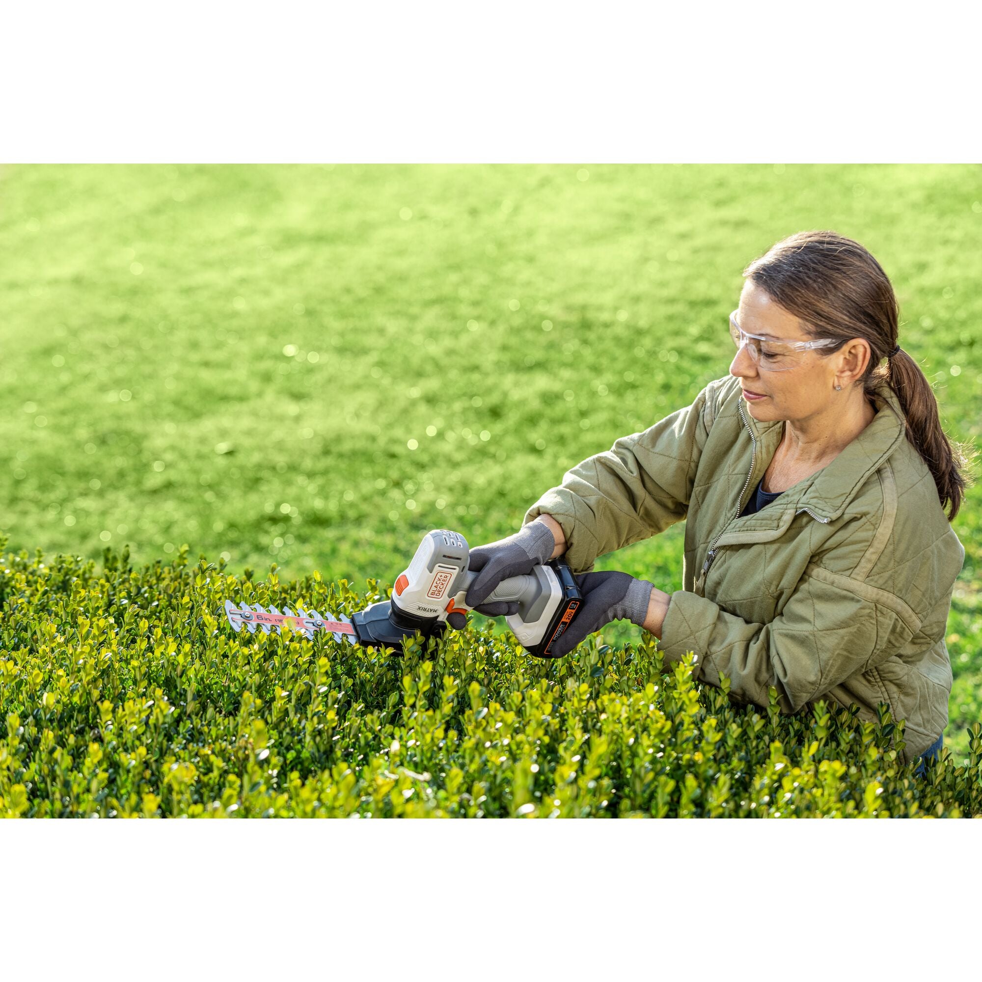 Black+Decker MATRIX Shear Shrubber Attachment - Thumbnail 5