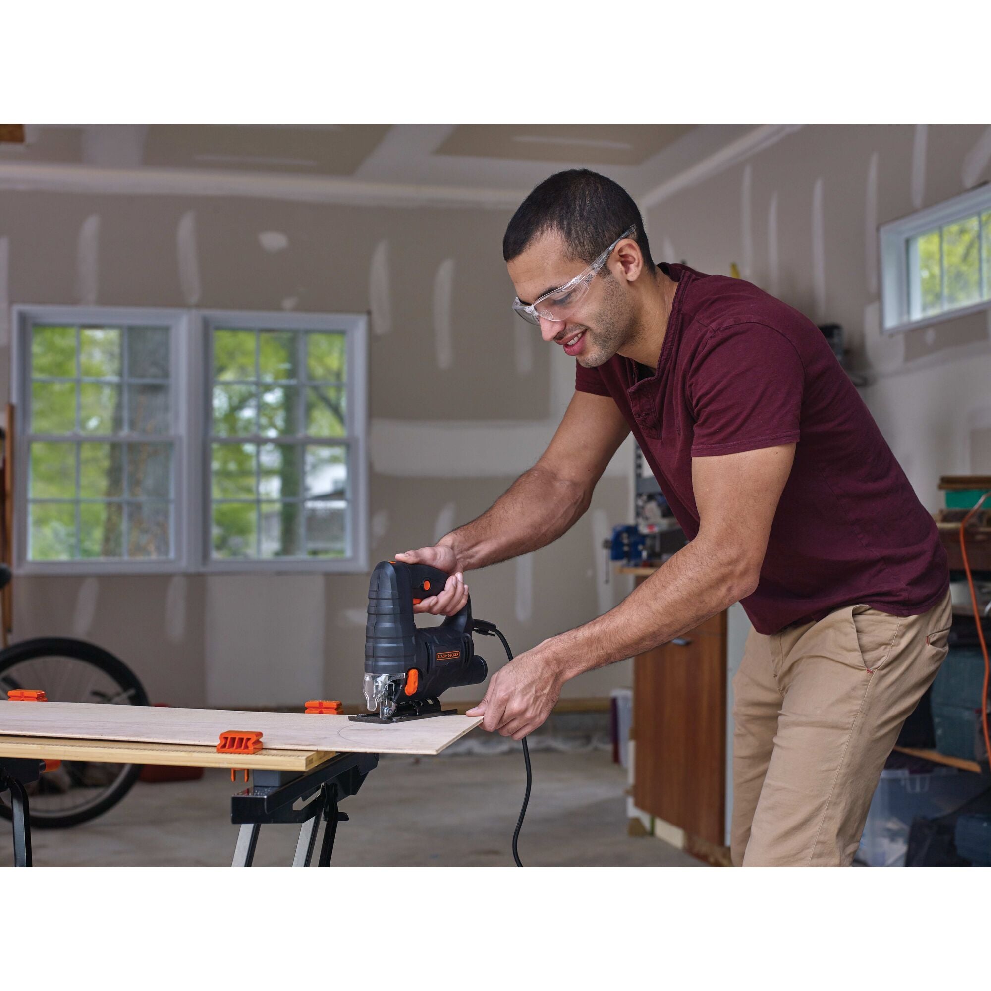 https://www.blackanddecker.com/cdn/shop/products/50fe397b9d2e0324fa27b6711b9351e61e9b69f3.jpg?v=1663095398