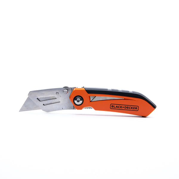 Utility Knife With Blade Storage