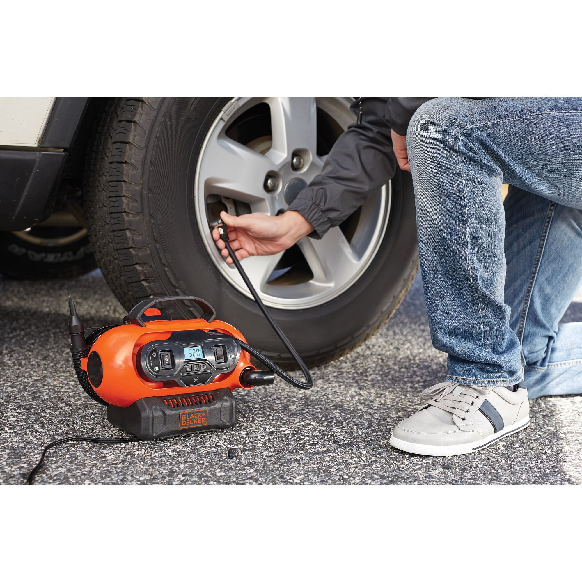 20V Max* Cordless Tire Inflator, Cordless & Corded Power, Tool