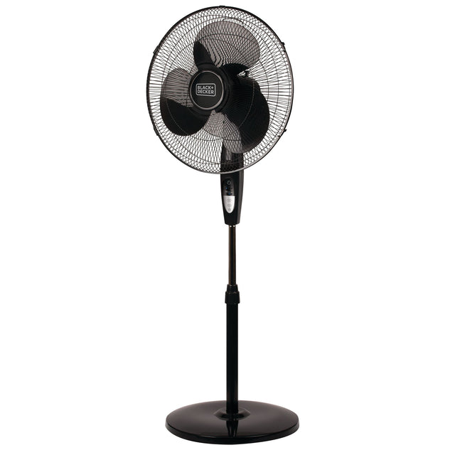 Black & Decker BFSR18B Stand fan,18,with Remote