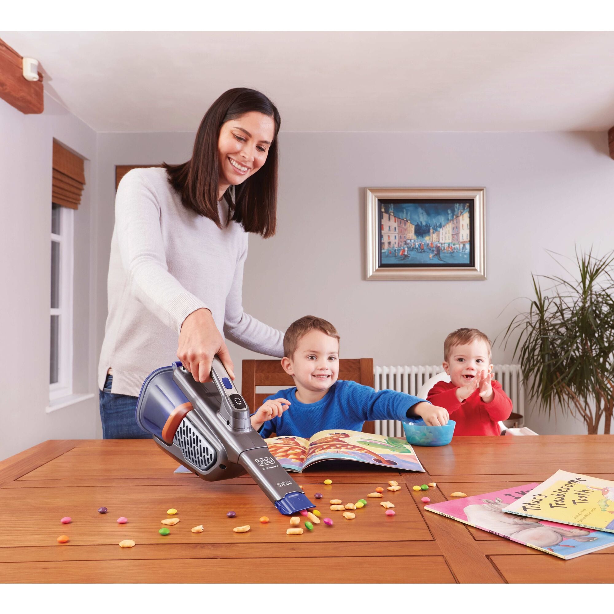 20V MAX* dustbuster® AdvancedClean+™ Pet Hand Vacuum With Base