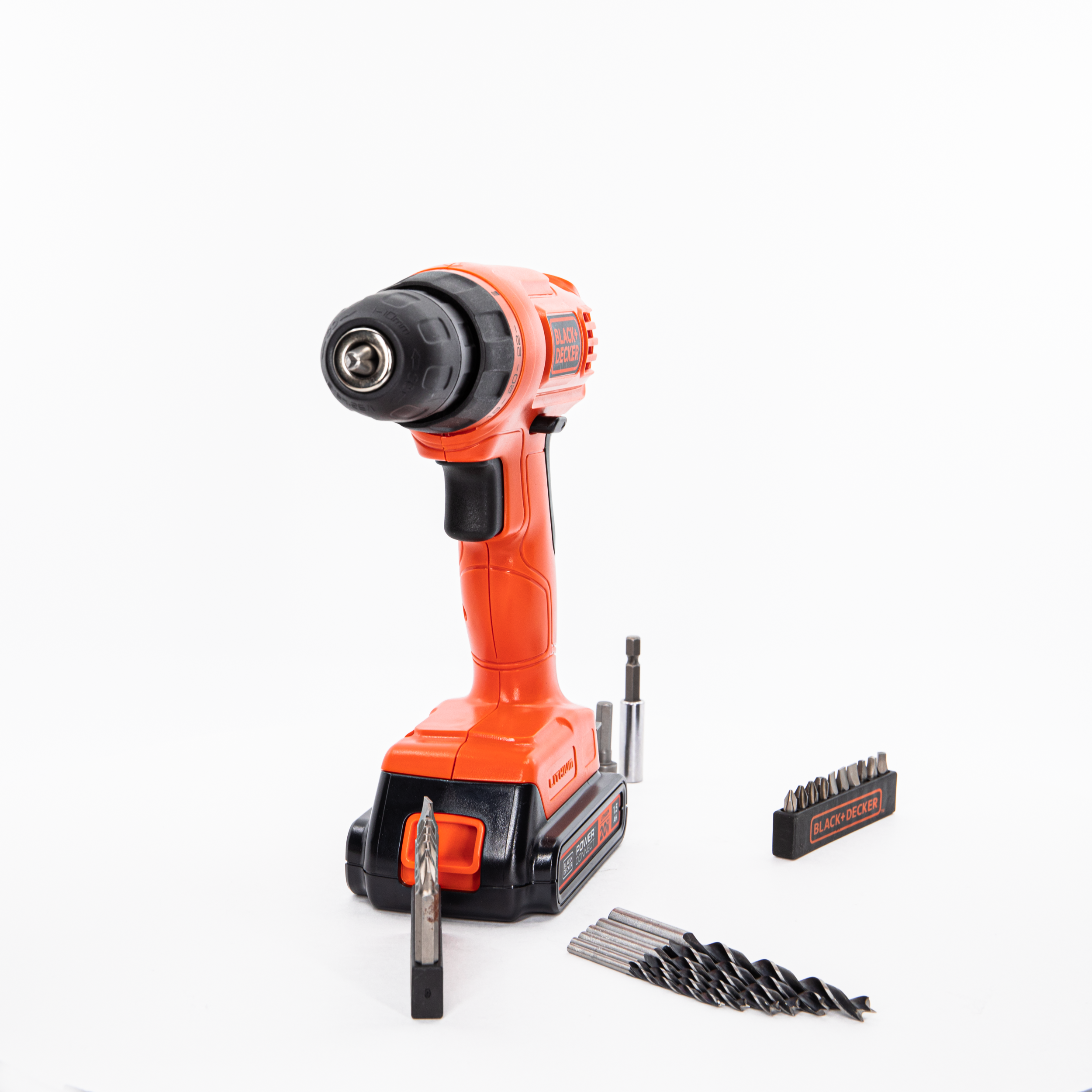  BLACK+DECKER 20V MAX Cordless Drill/Driver Kit with POWERSERIES  Extreme Cordless Stick Vacuum, Blue (LD120VA & BSV2020G) : Tools & Home  Improvement