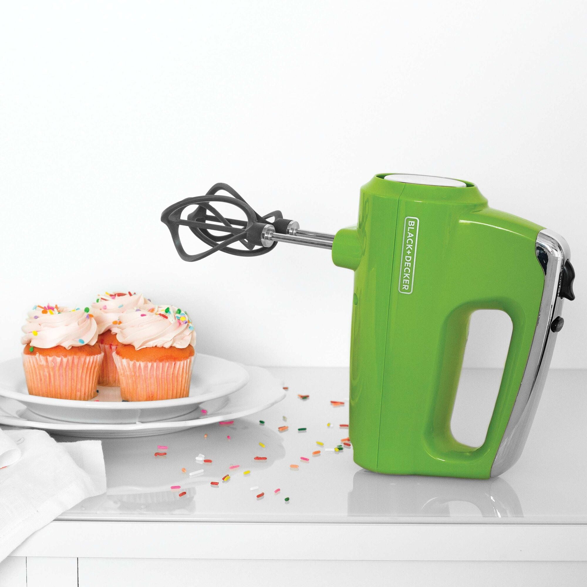 【楽天スーパーセール】 Helix Performance Premium Hand Mixer, 5-Speed Mixer | BLACK+DECKER ラッピング・包装