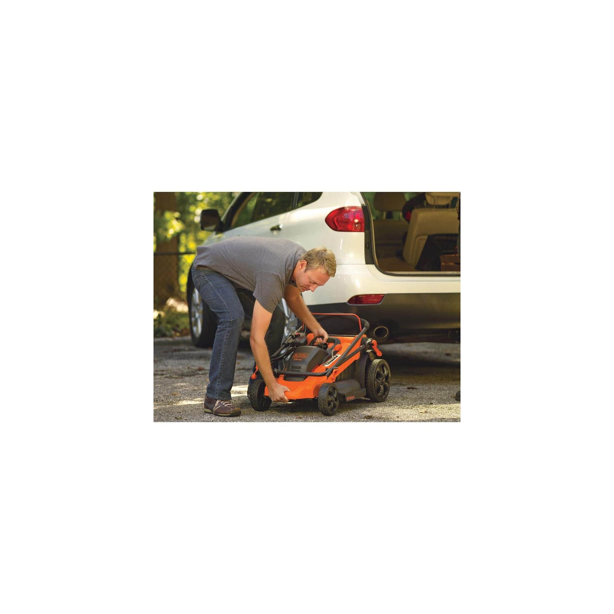 BLACK+DECKER 40V MAX* Cordless Lawn Mower with Battery and Charger Included  (CM2043C)