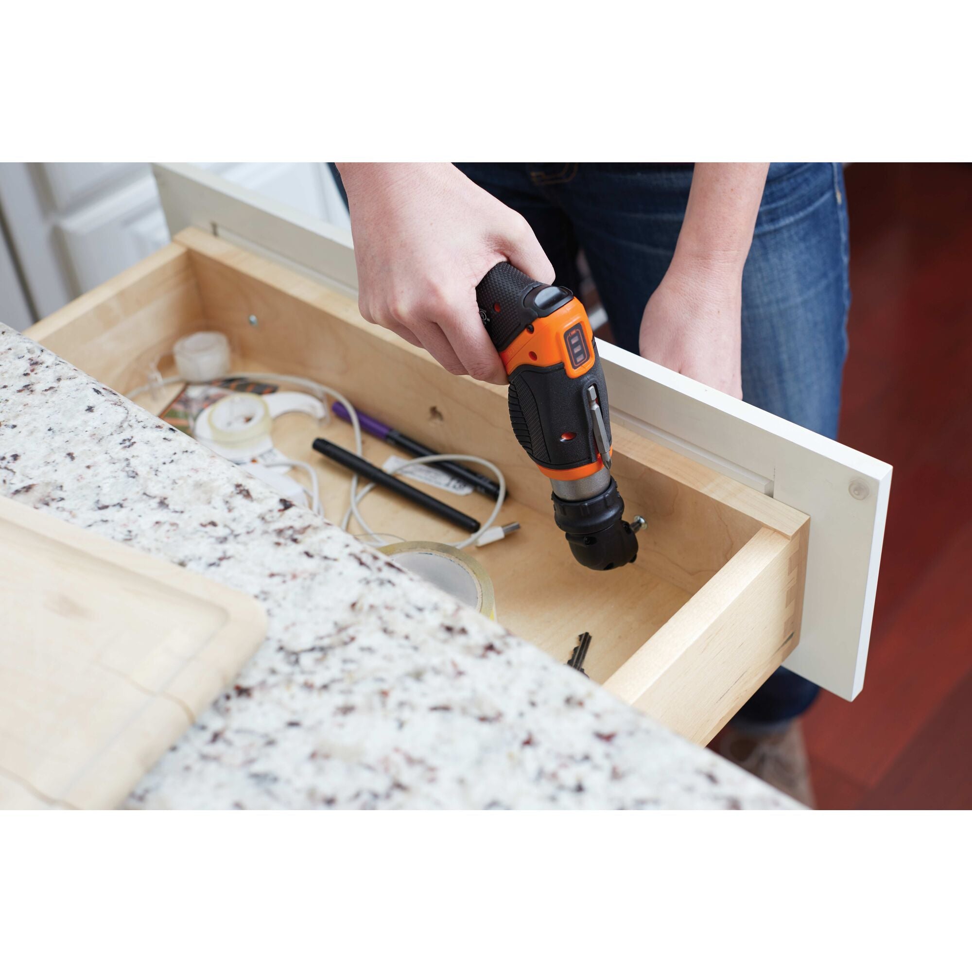 https://www.blackanddecker.com/cdn/shop/products/c2a3524ba93a2fc22194282d963a84717ce469e9.jpg?v=1663171016